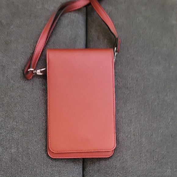 Red and Black Phone Crossbody Bag - Picture 4 of 4